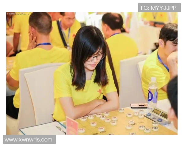 足球天才少年崛起未来之星引领赛场风云少年心向足球梦想成真